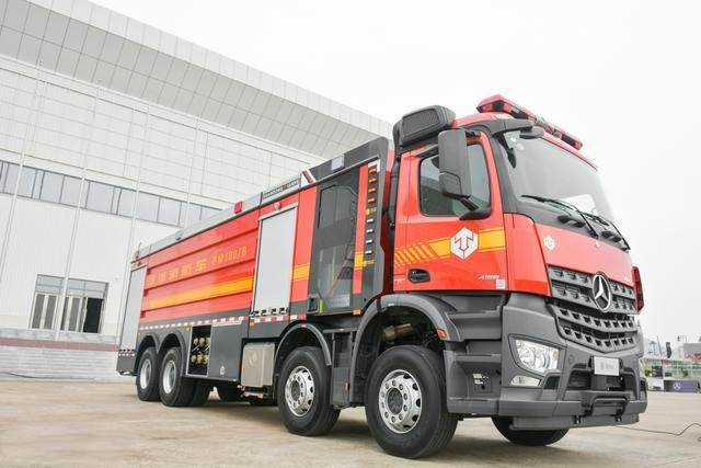 Water Tanker Мерседес пожарная