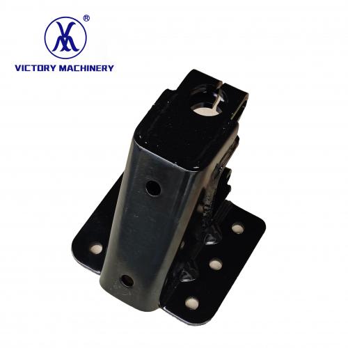 Rear spring hanger bracket MB133333