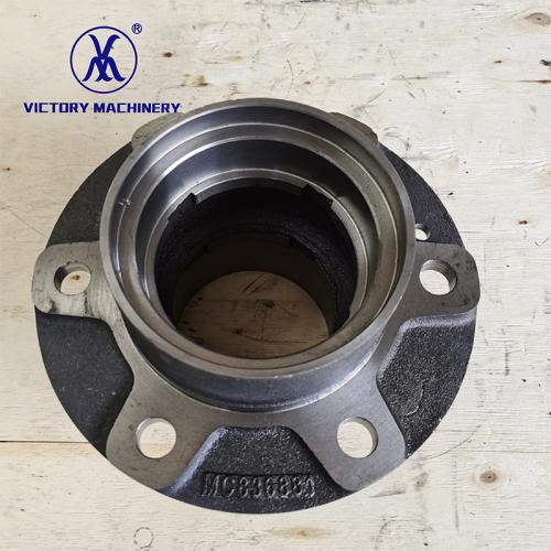 MC836881 rear wheel hub